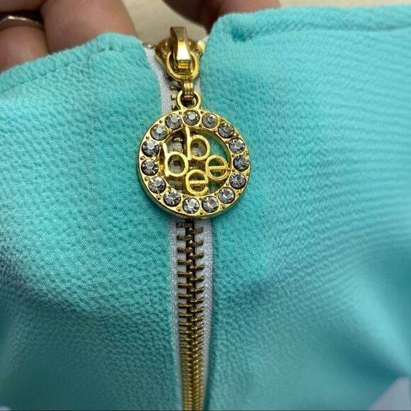 Bebe mint green short sleeve blouse size medium - Picture 7 of 11